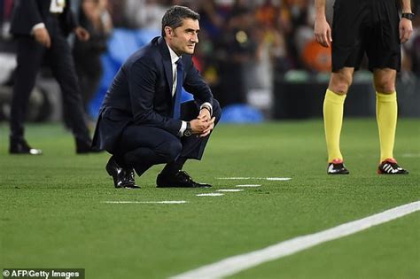 Barcelona Boss Ernesto Valverde Given Breathing Space After Ronald Koeman Rules Himself Out Of