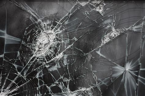 Cracked glass HD wallpaper | Wallpaper Flare