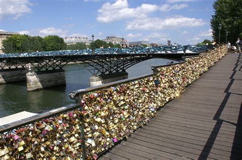 Pont Des Arts Le Tout Premier Pont M Tallique De Paris Spectacle