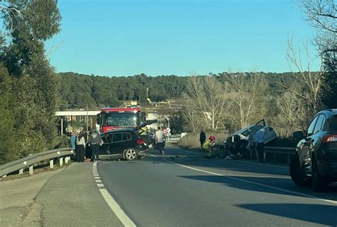 Cuatro Heridos Uno De Ellos Cr Tico En Un Grave Accidente M Ltiple