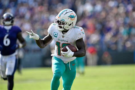 Tyreek Hill 40 Time: How Fast is the Miami Dolphins Speedster?