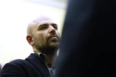 Roberto Saviano Gomorra Mi Ha Distrutto La Vita In Anni Non L