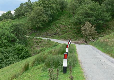 Narrow Lane Descending Cwm Cynllwyd © Mat Fascione Cc By Sa 2 0 Geograph Britain And Ireland