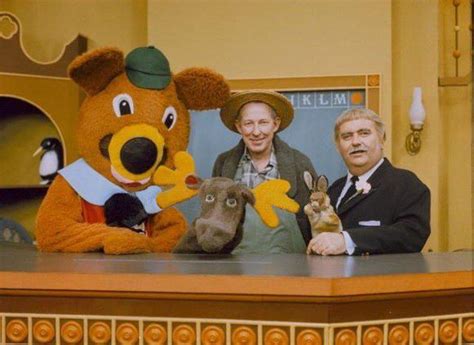 15 Interesting Facts About Captain Kangaroo - Show That Enthralled the ...