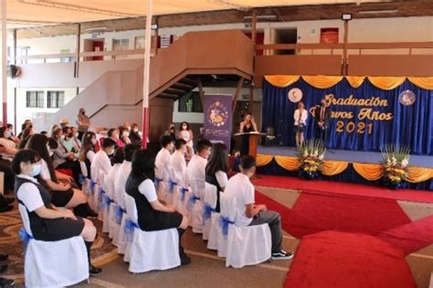 CEREMONIA DE LICENCIATURA DE LOS OCTAVOS AÑOS BÁSICOS