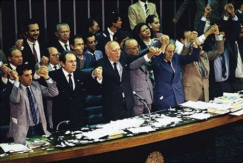 Os Anos Da Constitui O Da Rep Blica Federativa Do Brasil A