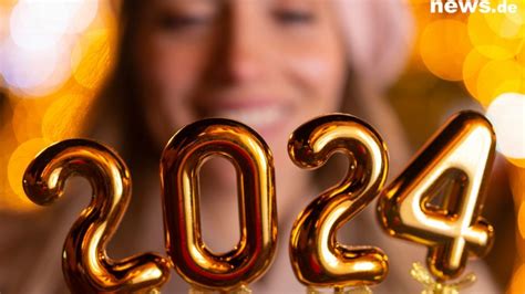 Neujahrsgrüße 2024 besten Wünsche und Sprüche fürs neue Jahr für