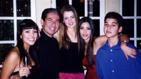 Khloe Kardashian Pays Tribute to Late Father Robert Kardashian S - CBS ...