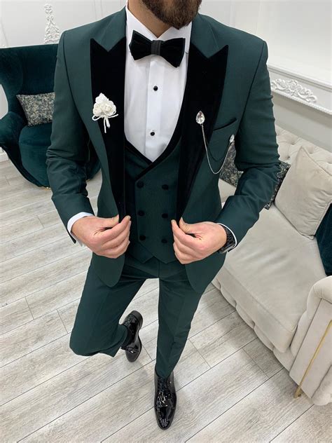 Green Velvet Groom Wedding Suit For Men By