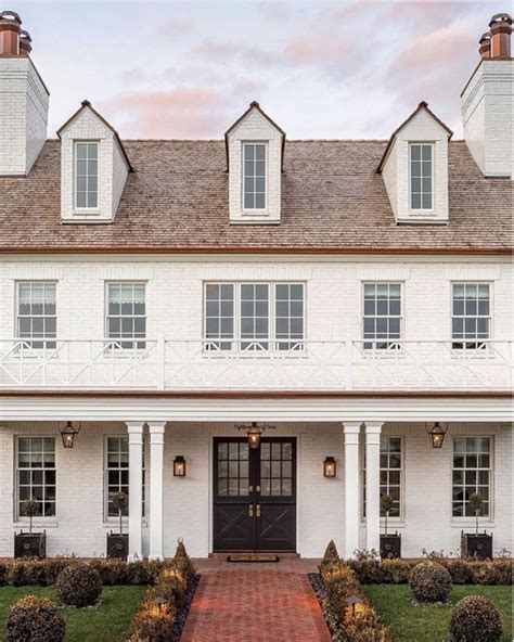 White House Black Trim A Classic And Timeless Home Exterior Design