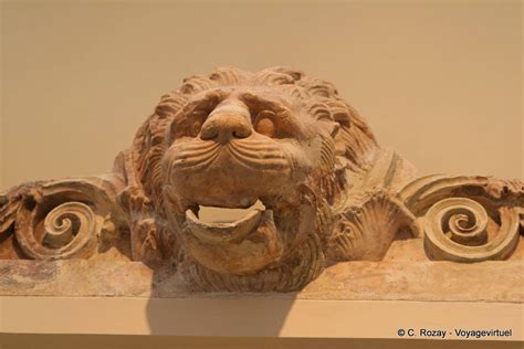 Testa di leone, scultura, Museo di Delfi - Grecia