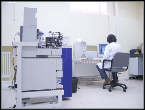 Sala de Espectrometría de la Unidad de Proteómica UCM PCM