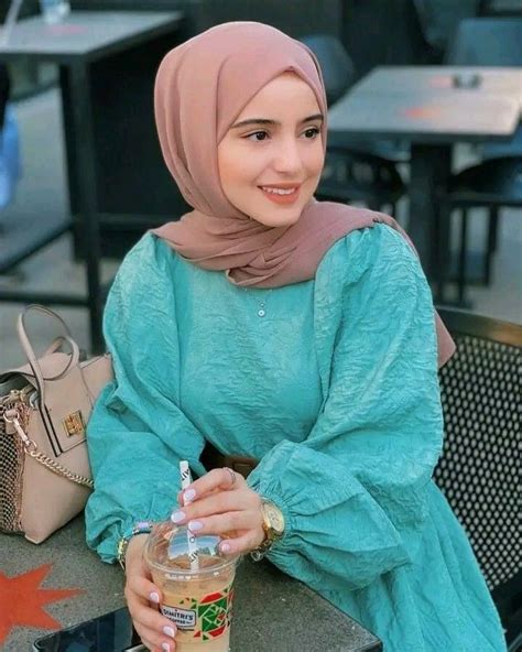 Hajib Fashion Modest Fashion Fashion Outfits Beautiful Arab Women