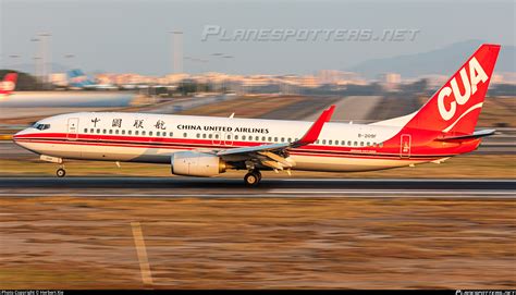 B 209F China United Airlines Boeing 737 89P WL Photo By Herbert Xie