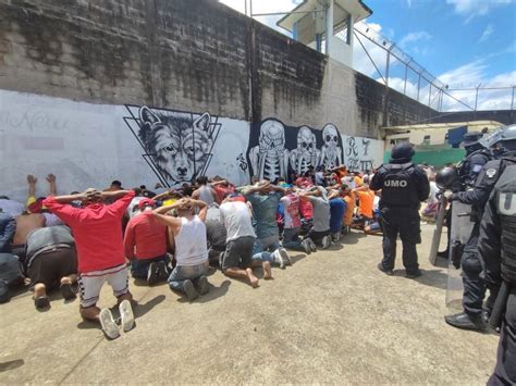 Crisis Carcelaria En Ecuador 44 Presos Fueron Ultimados En Un