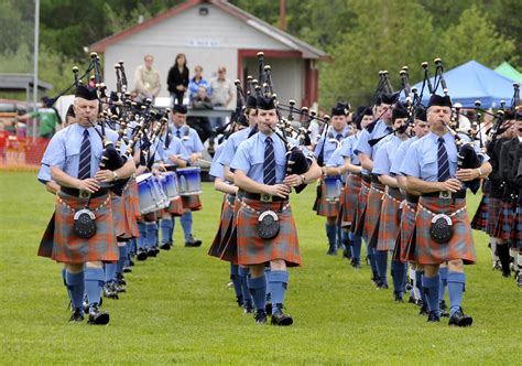 Sfu Pipe Band Sfu Pipe Band Comox Valley Highland Games Flickr