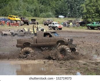 629 Mud bog racing Images, Stock Photos & Vectors | Shutterstock