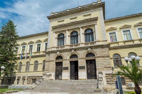 The Varna Archaeological Museum Editorial Image - Image of antique ...