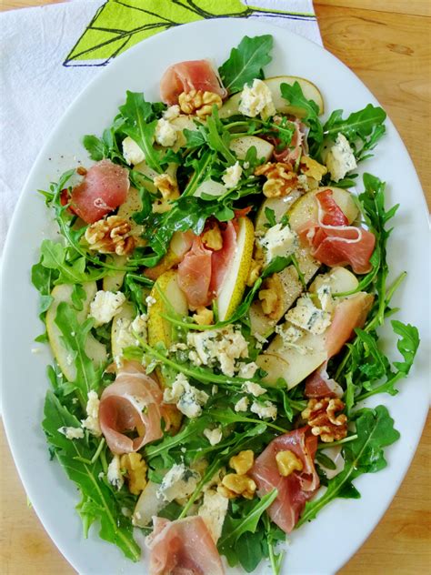 Pear Salad With Arugula Prosciutto And Gorgonzola Proud Italian Cook