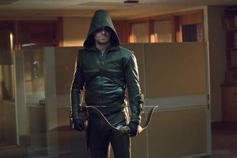 Best Tv Characters That Arrived In 2012 Oliver Queen The Governor