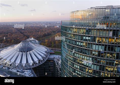 Potsdamer Platz Sony Center Db Tower And The Autumnal Grosser