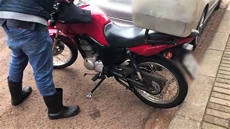 Motociclista é hospitalizado após batida entre duas motos na Rua Recife