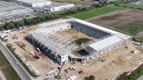 Najnowocze Niejszy Stadion W Polsce Ro Nie W Oczach Pere Ka Za Mln