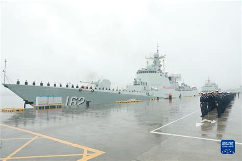 中国海军第43批护航编队起航赴亚丁湾 新华网