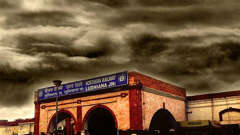 Top Ten Haunted Railway Stations In India