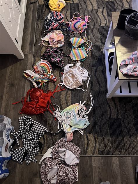 Huge Bikini Bathing Suit Tops And Bottoms Retail 400 Gem