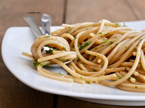 Pasta Integrale Al Pesto Di Prezzemolo E Acciughe A Zucchero Zero