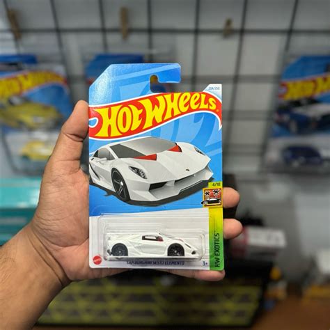 HOT WHEELS HOTWHEELS 風火輪蘭博基尼 Sesto Elemento 白色風火輪 蝦皮購物