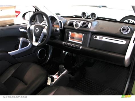 2011 Smart fortwo passion coupe interior Photo #52835799 | GTCarLot.com