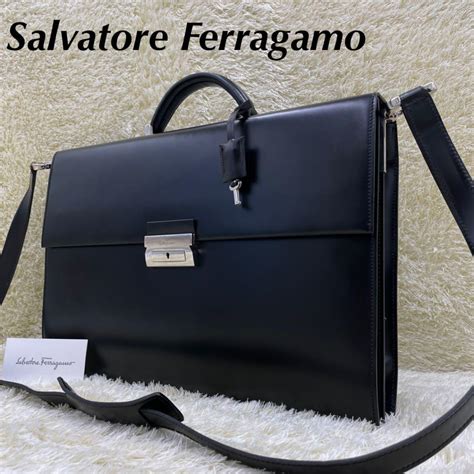 47％割引ブラック系【ginger掲載商品】 【美品・salvatore Ferragamo 】ビジネス かっちりレザー 鍵付 ビジネスバッグ