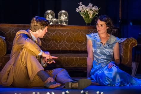 The Glass Menagerie Auckland Theatre Company Keeping Up With Nz