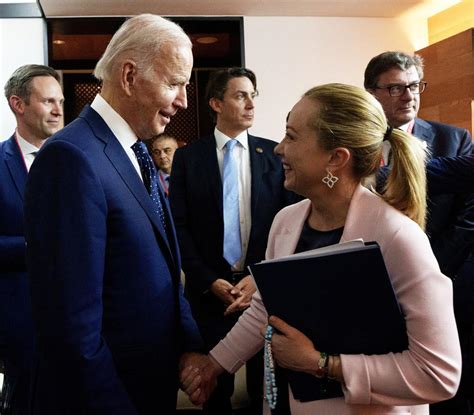 Telefonata Tra Meloni E Biden La Premier Invitata Alla Casa Bianca