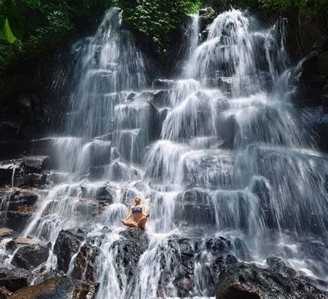 Air Terjun Eksotis Di Bali Kanto Lampo Terlihat Unik Karena Berundak Undak