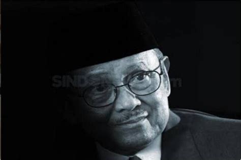 Bj Habibie Sosok Yang Mengangkat Nama Indonesia Di Kancah Internasional