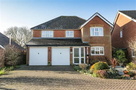 Heron Forstal Avenue Hawkinge 5 Bed Detached House £525 000