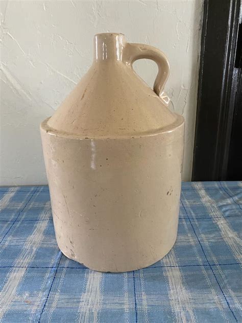 Vintage Ceramic Jug | EstateSales.org