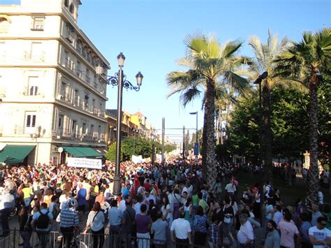 Pintamonos El Mae Toma El Mando De La Manifestaci N En Sevilla Por La