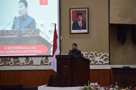 Setda Prov Kalteng Hadiri Rapur Ke 11 DPRD Wagub Bacakan Pidato