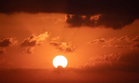 Onda De Calor Veja Dicas Para Economizar Na Conta De Luz