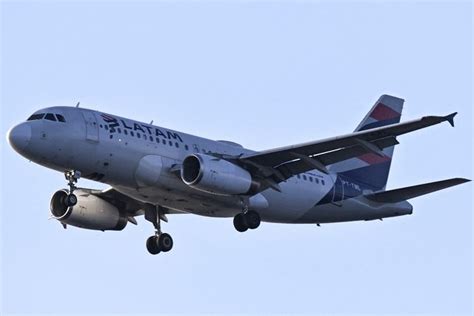 Foto Pesawat Latam Airlines Bergoncang Kuat Tiba Tiba Di Udara