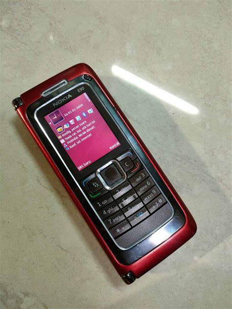 Nokia E90 Communicator Original Mulus Likenew Warna Favorit Merah Mocca