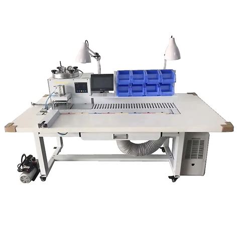 Jewelry Fully Automatic Conveyor Belt Vacuum Wax Injector With Cooling