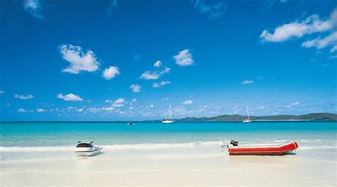 Hardy Reef Pontoon Visit Whitsunday Islands