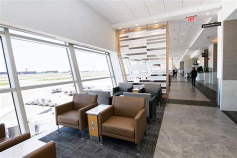 American Airlines Opens Dallas Fort Worth Flagship Lounge London Air