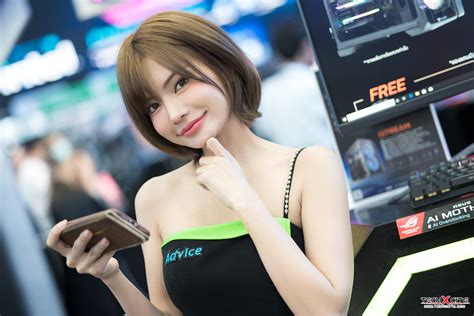 Pretty รวมภาพสาวสวยในงาน Commart Xtreme มาชมภาพกันเพลินๆได้เลย