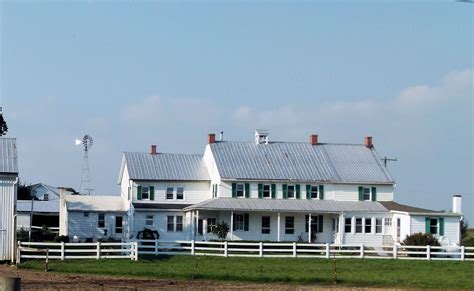 A neighboring Amish home in Lancaster, PA | Amish house, Amish farm ...